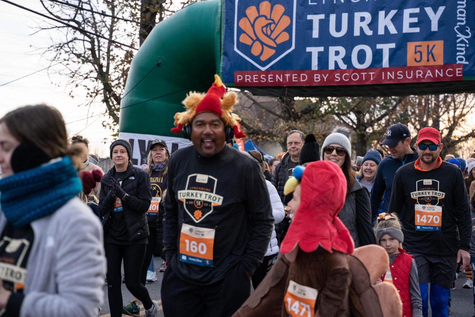 HumanKind Lynchburg Turkey Trot Feeds Hundreds of Families SHARE